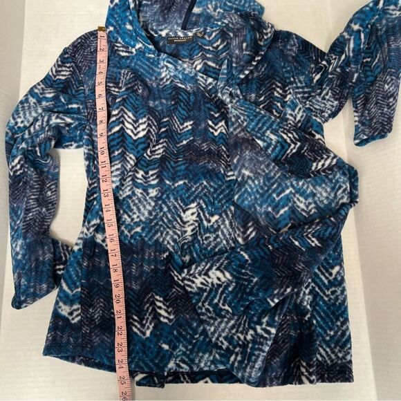 Susan Graver Weekend Printed Polar Fleece Hooded Cardigan in Blue | size XS - Picture 6 of 8